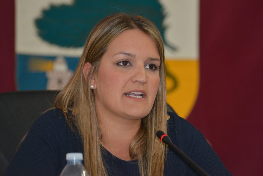 Melissa Armas 4