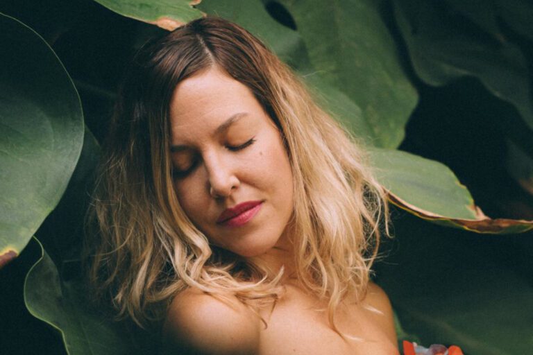 La artista herreña Claudia Álamo presenta su nuevo trabajo discográfico “Selvadentro”